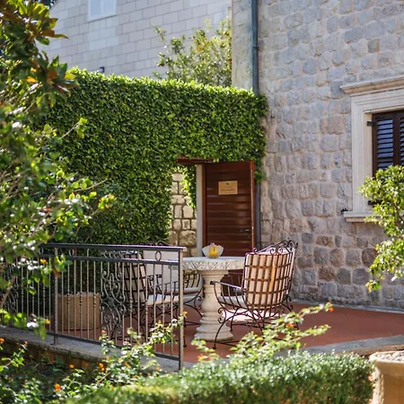 Boutique Hotel Kazbek-2